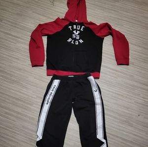 True Religion sweatshirt and sweatpants says large but is really a medium